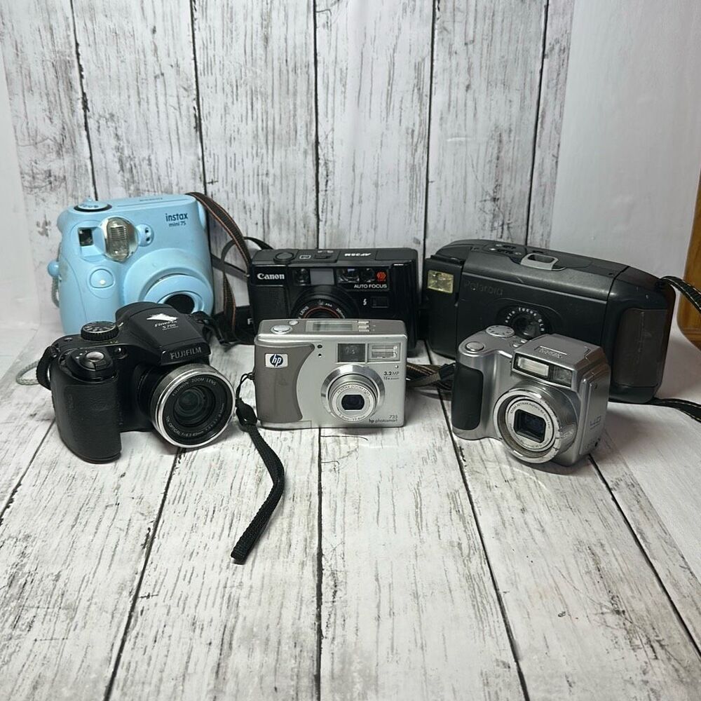 Vintage Cameras set of 6 for PARTS Fujifilm‎ Kodak Canon HP and Polaroid